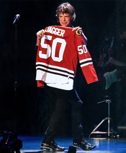 Mick Jagger with a customized Blackhawks jersey. (Photo Credit: Chicago Blackhawks Blog)